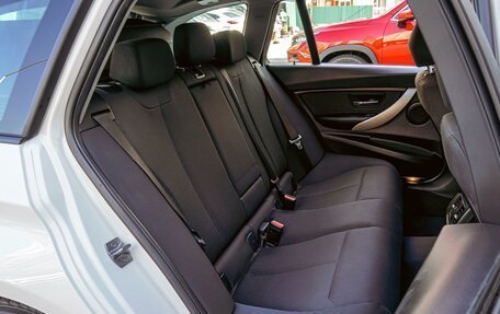 BMW 3 серия, 2017 год, 1 580 000 рублей, 9 фотография