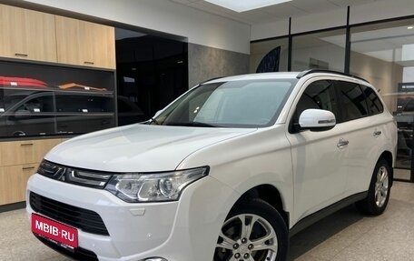 Mitsubishi Outlander III рестайлинг 3, 2012 год, 1 750 000 рублей, 1 фотография