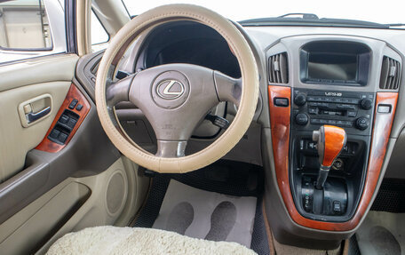 Lexus RX IV рестайлинг, 2002 год, 1 049 000 рублей, 17 фотография