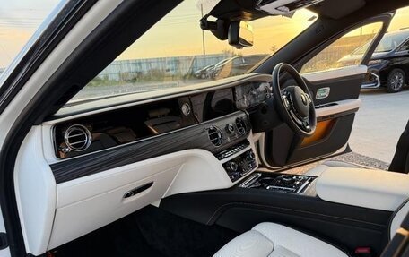 Rolls-Royce Ghost Series II рестайлинг, 2021 год, 33 000 000 рублей, 11 фотография