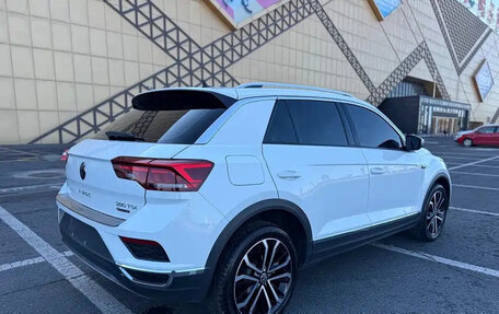 Volkswagen T-Roc I, 2022 год, 1 400 000 рублей, 4 фотография