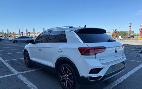 Volkswagen T-Roc I, 2022 год, 1 400 000 рублей, 6 фотография