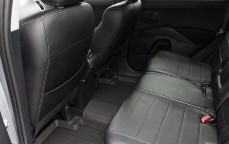 Mitsubishi Outlander III рестайлинг 3, 2011 год, 1 195 000 рублей, 16 фотография