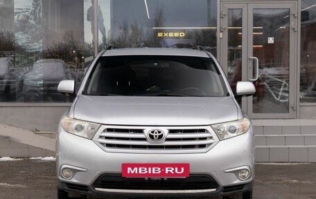 Toyota Highlander III, 2012 год, 2 050 000 рублей, 2 фотография