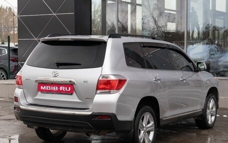 Toyota Highlander III, 2012 год, 2 050 000 рублей, 5 фотография
