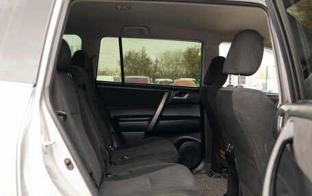 Toyota Highlander III, 2012 год, 2 050 000 рублей, 20 фотография