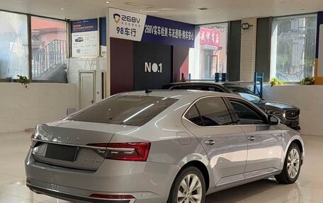 Skoda Superb III рестайлинг, 2022 год, 2 097 000 рублей, 4 фотография