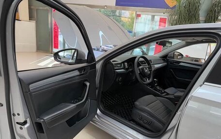 Skoda Superb III рестайлинг, 2022 год, 2 097 000 рублей, 8 фотография