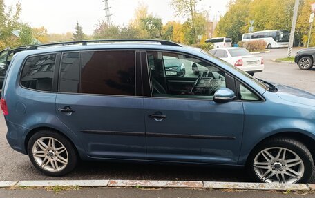 Volkswagen Touran III, 2010 год, 1 200 000 рублей, 6 фотография