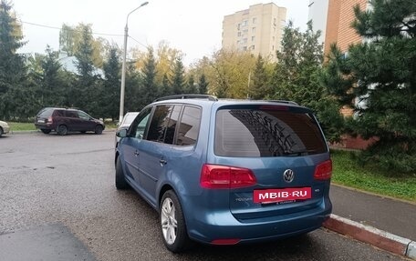 Volkswagen Touran III, 2010 год, 1 200 000 рублей, 4 фотография
