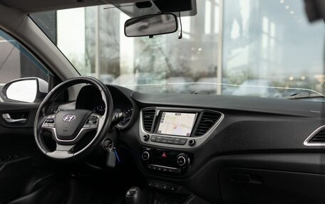 Hyundai Solaris II рестайлинг, 2017 год, 1 350 000 рублей, 10 фотография