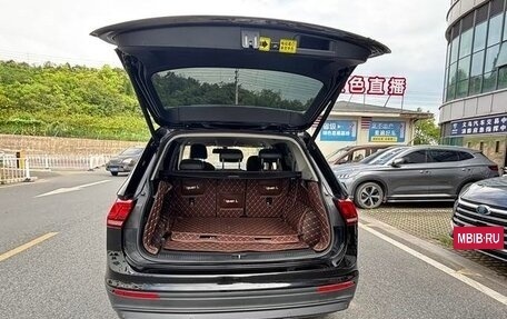 Volkswagen Tiguan II, 2021 год, 1 700 000 рублей, 5 фотография