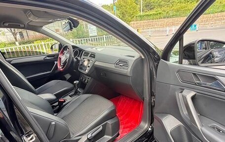 Volkswagen Tiguan II, 2021 год, 1 700 000 рублей, 9 фотография