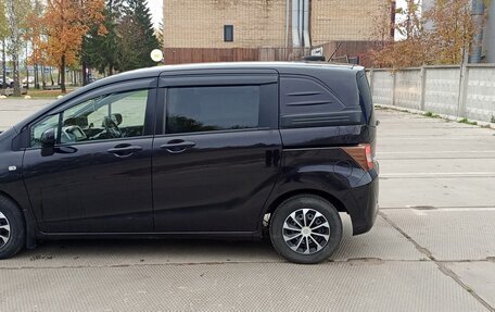 Honda Freed I, 2011 год, 950 000 рублей, 7 фотография