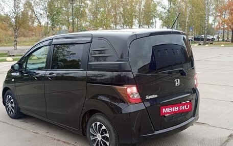 Honda Freed I, 2011 год, 950 000 рублей, 6 фотография