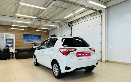 Toyota Vitz, 2018 год, 1 349 000 рублей, 4 фотография