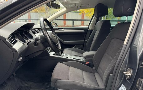 Volkswagen Passat B8 рестайлинг, 2015 год, 1 647 000 рублей, 14 фотография