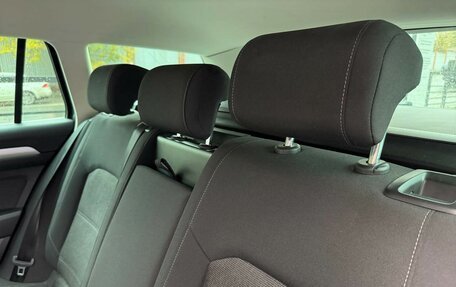 Volkswagen Passat B8 рестайлинг, 2015 год, 1 647 000 рублей, 17 фотография