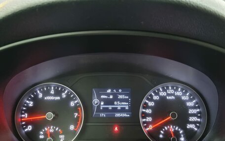 KIA Sportage IV рестайлинг, 2018 год, 1 760 000 рублей, 10 фотография