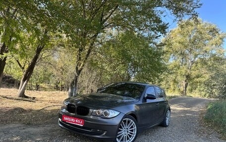 BMW 1 серия, 2008 год, 1 200 000 рублей, 1 фотография