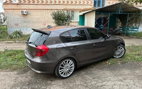 BMW 1 серия, 2008 год, 1 200 000 рублей, 15 фотография