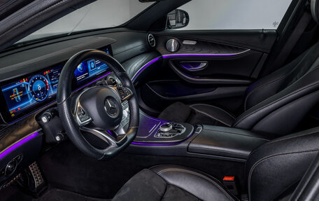 Mercedes-Benz E-Класс, 2018 год, 3 100 000 рублей, 7 фотография