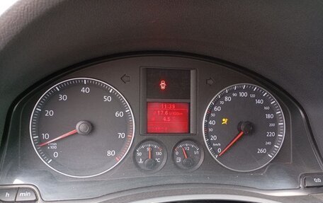Volkswagen Golf V, 2005 год, 600 000 рублей, 5 фотография