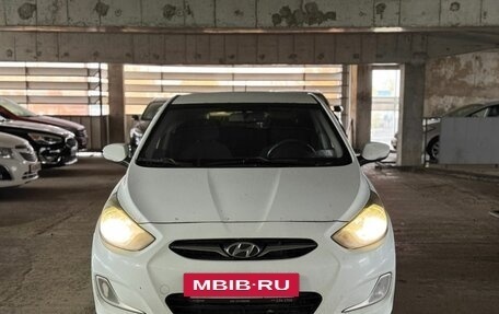 Hyundai Solaris II рестайлинг, 2012 год, 772 000 рублей, 2 фотография