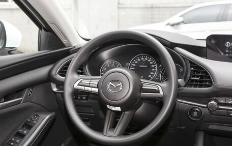 Mazda 3, 2023 год, 1 970 000 рублей, 8 фотография