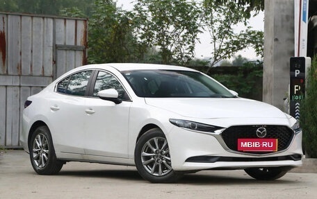 Mazda 3, 2023 год, 1 970 000 рублей, 3 фотография