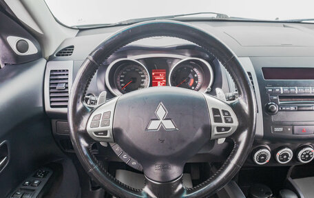 Mitsubishi Outlander III рестайлинг 3, 2007 год, 1 299 000 рублей, 15 фотография