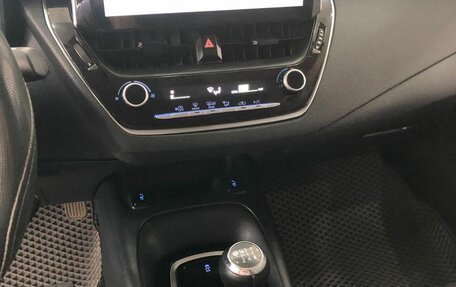 Toyota Corolla, 2019 год, 1 850 000 рублей, 10 фотография