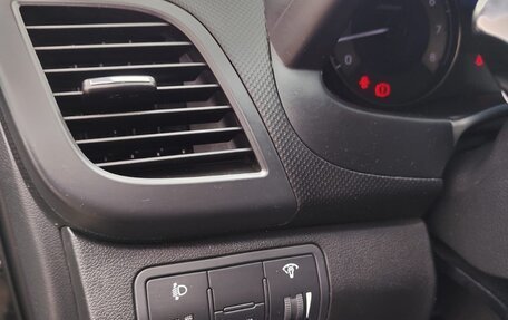 Hyundai Solaris II рестайлинг, 2014 год, 1 050 000 рублей, 5 фотография