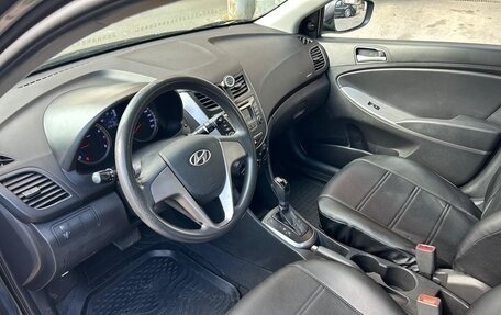 Hyundai Solaris II рестайлинг, 2016 год, 1 000 000 рублей, 6 фотография