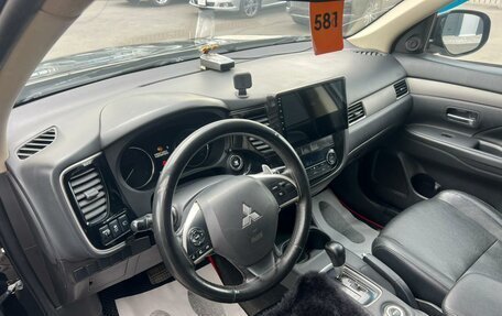 Mitsubishi Outlander III рестайлинг 3, 2012 год, 1 649 000 рублей, 11 фотография