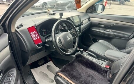 Mitsubishi Outlander III рестайлинг 3, 2012 год, 1 649 000 рублей, 10 фотография