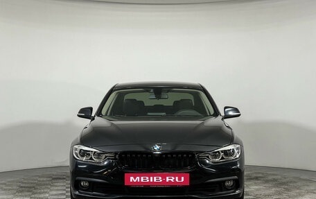BMW 3 серия, 2018 год, 2 197 000 рублей, 3 фотография