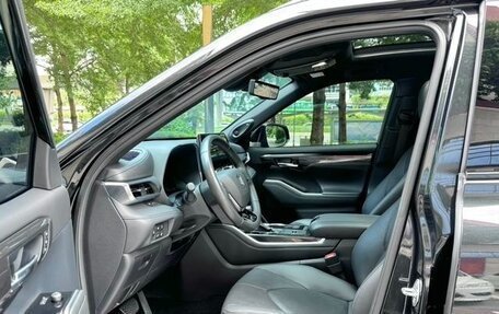 Toyota Crown, 2023 год, 3 875 793 рублей, 7 фотография