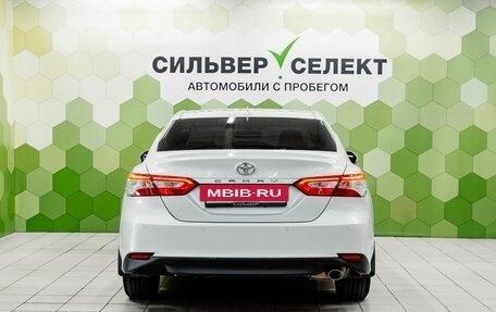 Toyota Camry, 2022 год, 3 600 000 рублей, 4 фотография