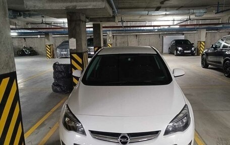 Opel Astra J, 2013 год, 850 000 рублей, 1 фотография