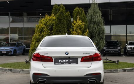 BMW 5 серия, 2019 год, 4 048 000 рублей, 6 фотография