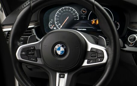 BMW 5 серия, 2019 год, 4 048 000 рублей, 14 фотография