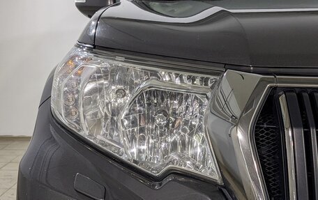 Toyota Land Cruiser Prado 150 рестайлинг 2, 2017 год, 3 500 000 рублей, 13 фотография