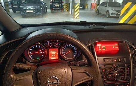 Opel Astra J, 2013 год, 850 000 рублей, 9 фотография