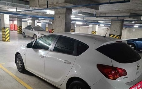 Opel Astra J, 2013 год, 850 000 рублей, 3 фотография
