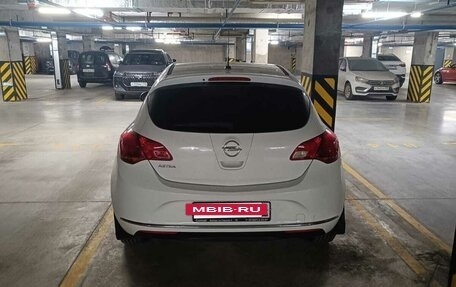 Opel Astra J, 2013 год, 850 000 рублей, 2 фотография