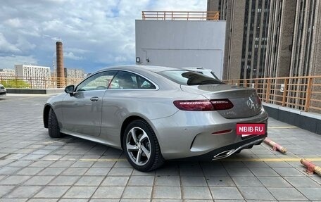 Mercedes-Benz E-Класс, 2020 год, 6 000 000 рублей, 24 фотография