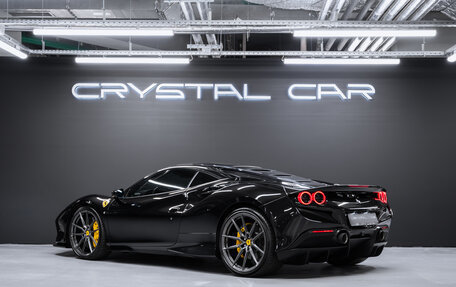 Ferrari F8, 2021 год, 31 000 000 рублей, 3 фотография