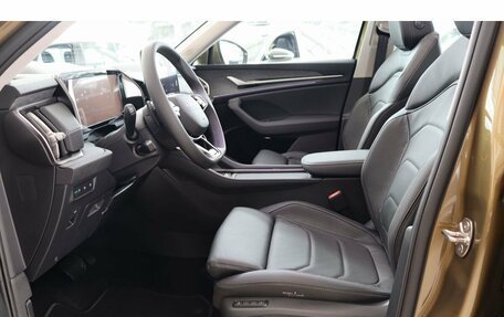 Skoda Kodiaq, 2025 год, 5 700 000 рублей, 10 фотография