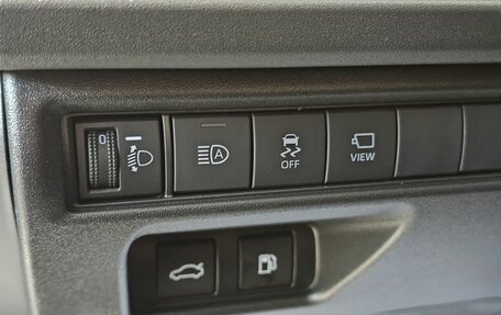 Toyota Camry, 2025 год, 4 899 000 рублей, 17 фотография